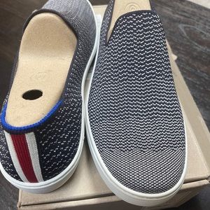 BNIB Rothy’s Maritime Gradient Sneakers, size 12.5